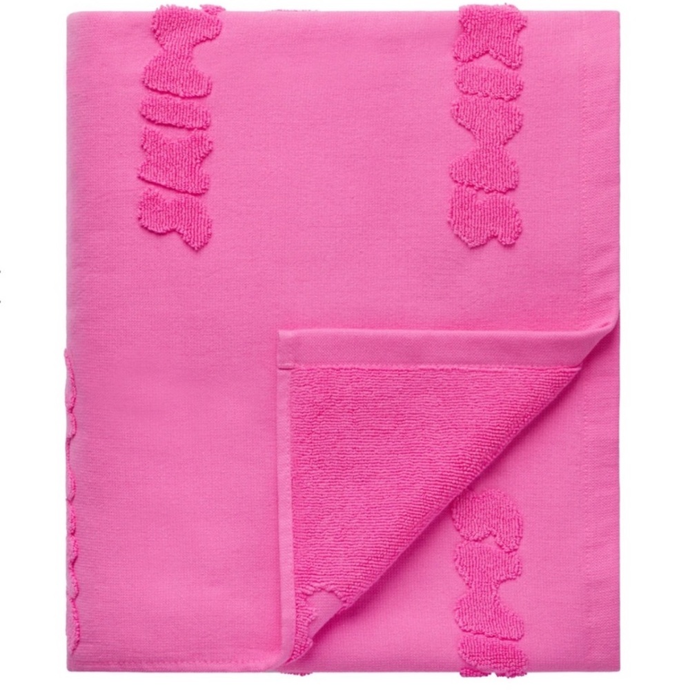SKIMS Taffy Terry Towel - sold out online!
